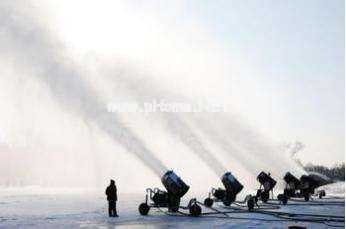 造雪機(jī)噴射效果.jpg